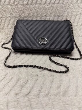 Studio Badgley Mischka black quilted envelope Crossbody shoulder bag chain NWOT